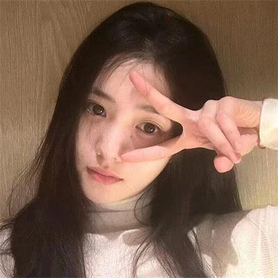 湖畔的女人们